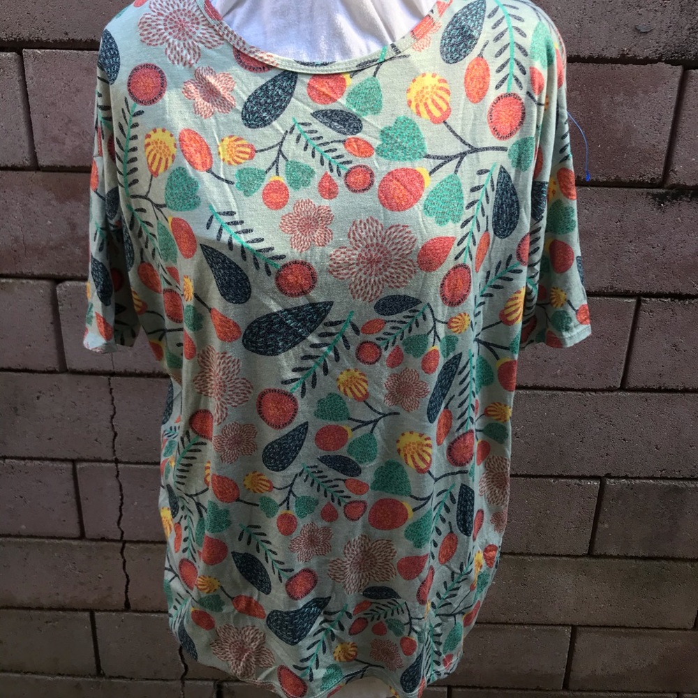 Lularoe XS floral Irma